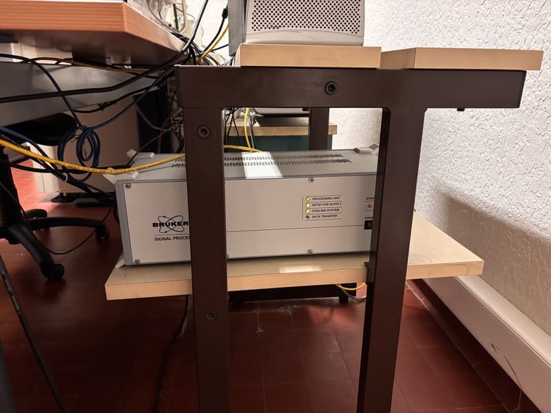 SEM JEO 003 JEOL JSM 6490LV Scanning Electron Microscope 05 EDS Regen Microscopy used second hand electron microscope for sale